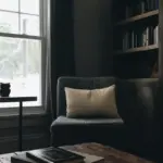 Lille lænestol til stuen - tips til at finde den helt rigtige